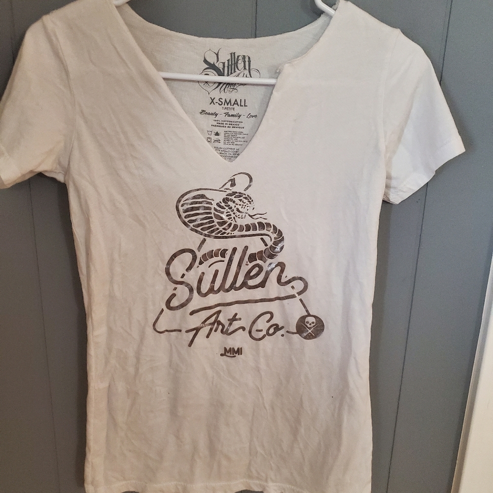 V neck top